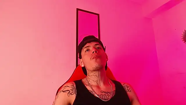 Anhonymus  online show from October 5, 10:33 pm