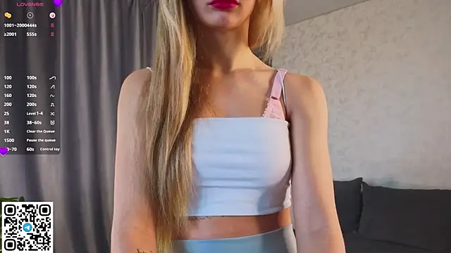 NaughtySeraphine online show from April 15, 5:02 am