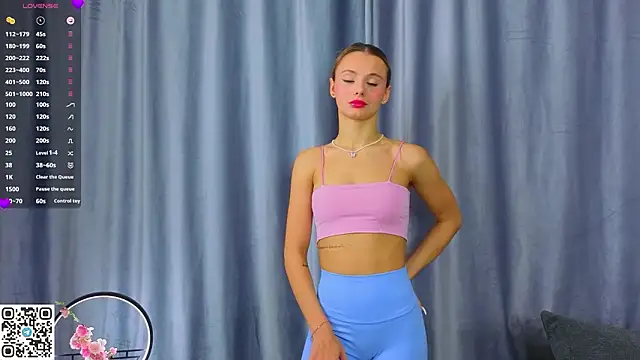 NaughtySeraphine online show from March 9, 5:11 am