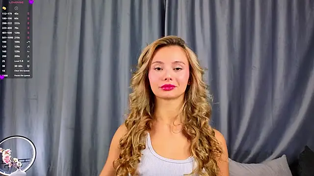 Snapshot of NaughtySeraphine chatting on February 11, 5:07 am NaughtySeraphine online show from February 11, 5:07 am