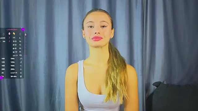 NaughtySeraphine online show from November 11, 6:19 am