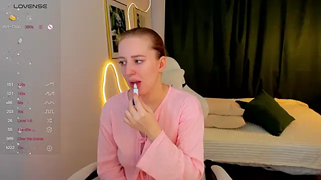 Alice Cire online show from January 10, 2:01 pm