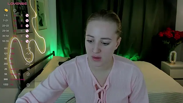 Alice Cire online show from November 22, 3:00 pm