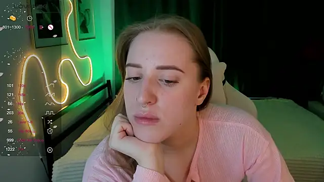 Alice Cire online show from December 18, 2:32 pm