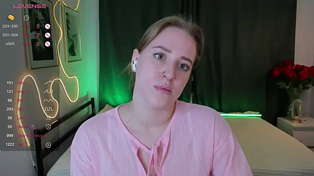 Alice Cire online show from December 3, 2:16 pm