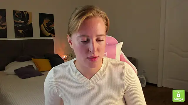 Snapshot of Alice_Cire chatting on September 12, 9:42 am Alice Cire online show from September 12, 9:42 am