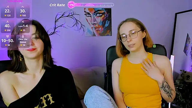 Snapshot of kitniss_dreamy chatting on October 19, 1:36 pm kitniss dreamy online show from October 19, 1:36 pm