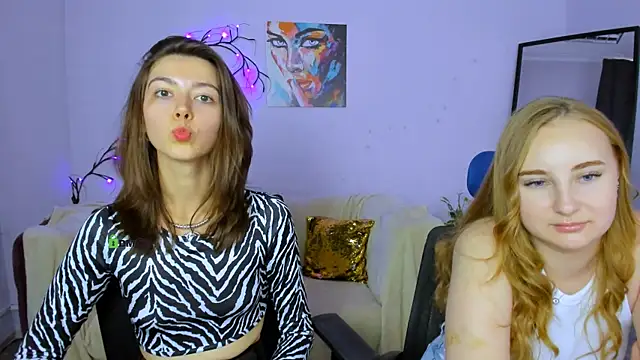 Snapshot of kitniss_dreamy chatting on September 14, 12:27 pm kitniss dreamy online show from September 14, 12:27 pm