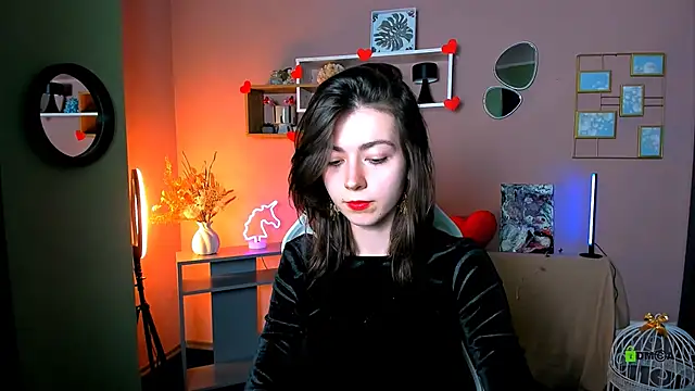 kitniss dreamy online show from February 9, 1:31 pm