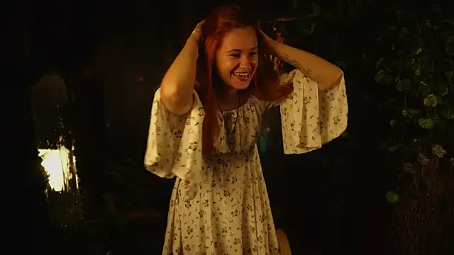 Snapshot of eliz_gallen chatting on September 14, 10:21 pm eliz gallen online show from September 14, 10:21 pm