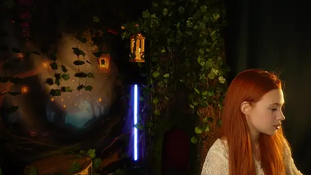 Snapshot of eliz_gallen chatting on October 18, 7:38 pm eliz gallen online show from October 18, 7:38 pm