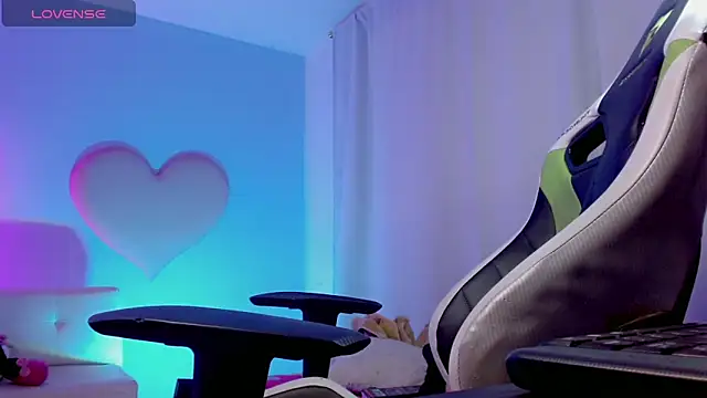 Snapshot of yankees_ chatting on October 9, 4:18 pm yankees online show from October 9, 4:18 pm