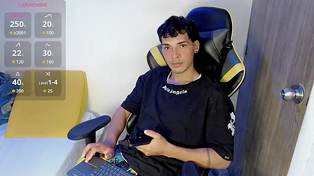 Snapshot of yankees_ chatting on September 23, 5:03 am yankees online show from September 23, 5:03 am