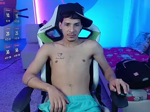 Snapshot of yankees_ chatting on October 7, 3:57 pm yankees online show from October 7, 3:57 pm