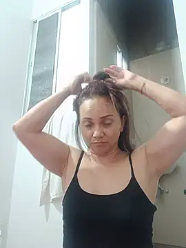 Snapshot of Amanda39 chatting on July 16, 11:02 pm Amanda39 online show from July 16, 11:02 pm