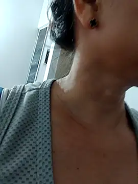 Amanda39 online show from April 17, 10:45 pm