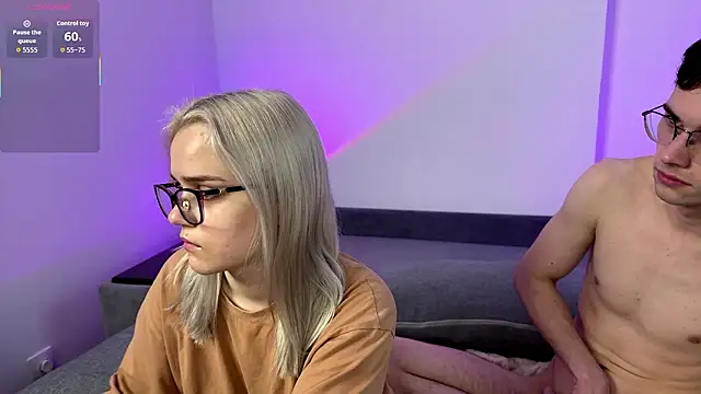 bawdycouplee online show from March 13, 2:55 pm