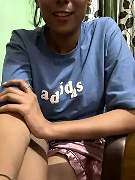 Snapshot of Romantic-jeeva chatting on September 16, 6:09 pm Romantic-jeeva online show from September 16, 6:09 pm