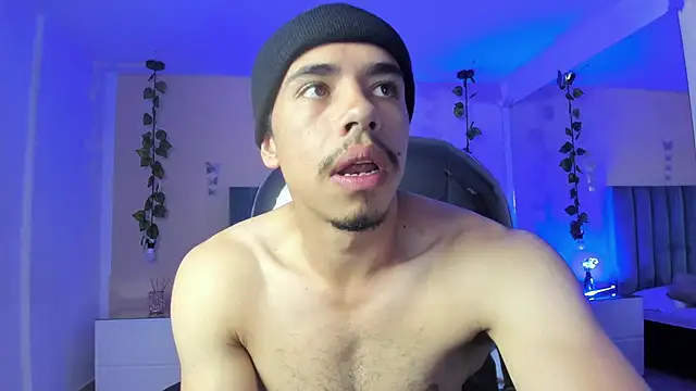 Muscle Scott online show from January 13, 7:07 pm