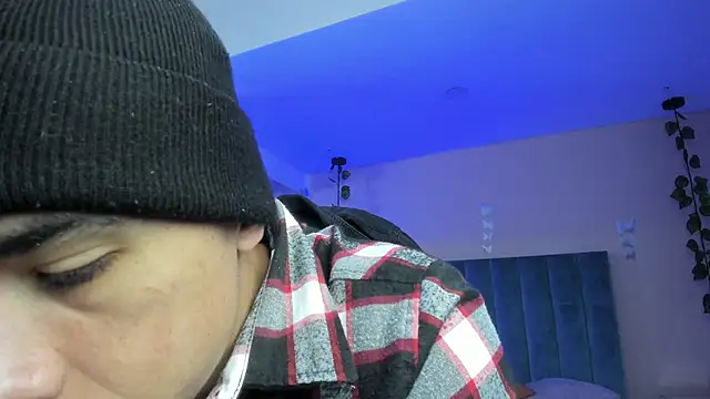 Muscle Scott online show from February 6, 2:02 pm