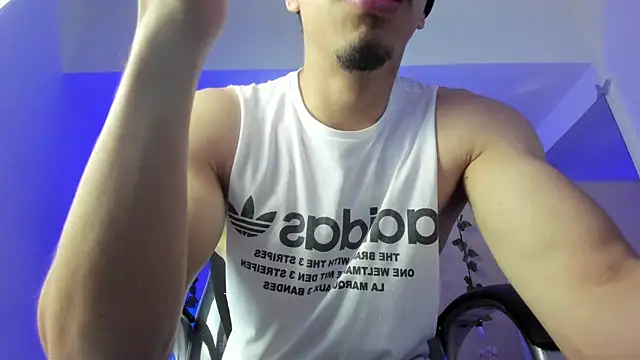 Muscle Scott online show from January 10, 1:28 pm