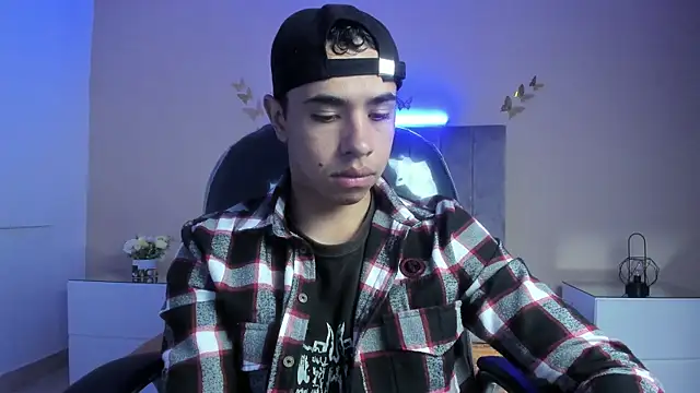 Muscle Scott online show from February 16, 1:54 pm