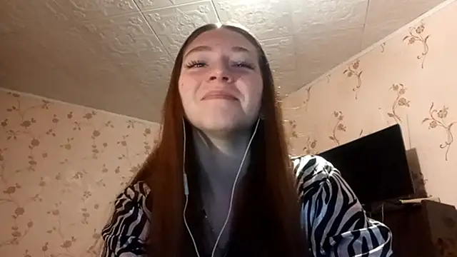 Sophiecuttie online show from September 17, 1:24 pm