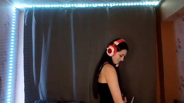 Sophiecuttie online show from October 11, 5:03 pm