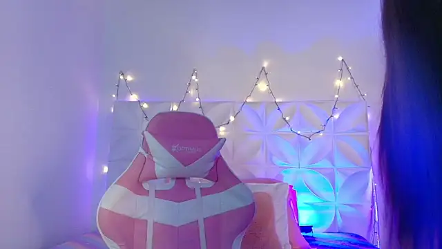 Snapshot of Abril1_gh chatting on November 4, 11:47 am Abril1 gh online show from November 4, 11:47 am