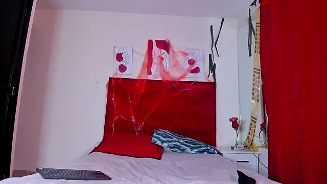 LunnaSmith online show from October 30, 5:54 pm