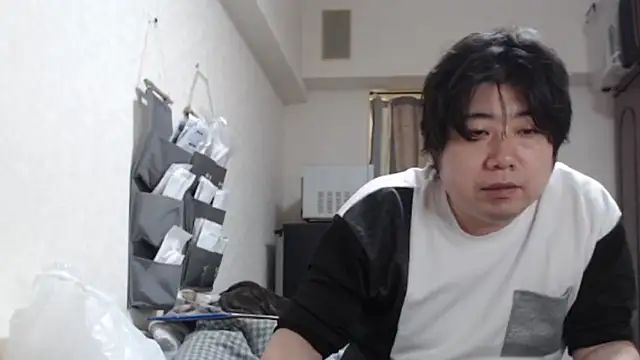 raterate555 online show from April 12, 6:27 am