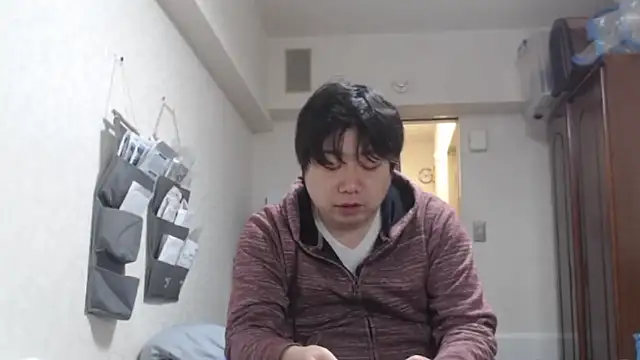 raterate555 online show from March 12, 11:03 am