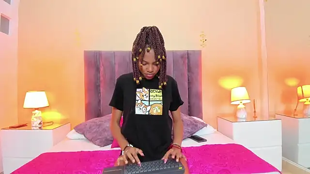 Kiaraa y Her Crazy online show from March 25, 3:39 am