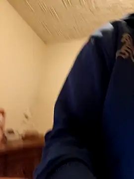 frederic198 online show from December 14, 8:03 pm