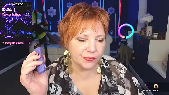 Kira Kenett online show from October 27, 5:47 pm