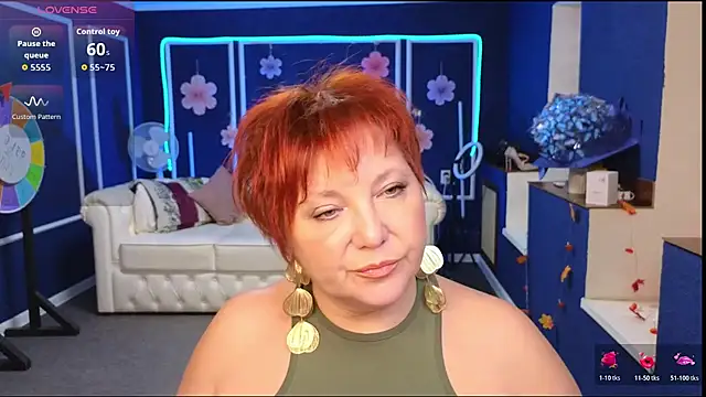 Kira Kenett online show from November 24, 6:02 am