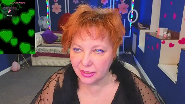 Kira Kenett online show from March 6, 8:04 pm