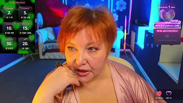 Kira Kenett online show from March 16, 8:33 pm