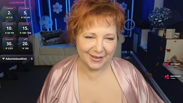 Kira Kenett online show from November 9, 10:14 pm