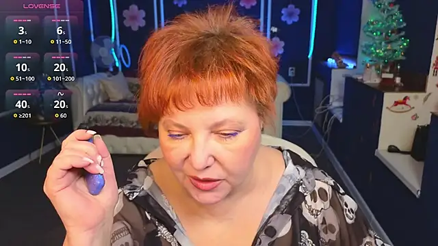 Kira Kenett online show from January 10, 12:11 pm