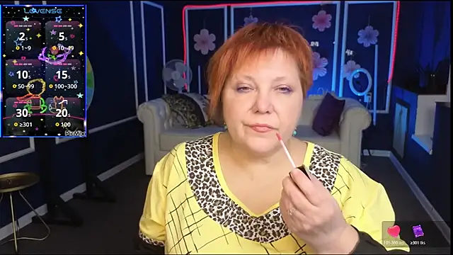 Kira Kenett online show from October 18, 9:44 am