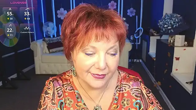 Kira Kenett online show from November 16, 10:09 am