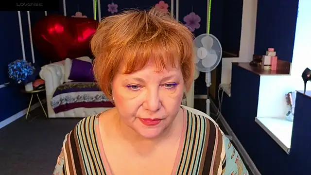 Kira Kenett online show from June 1, 5:07 am