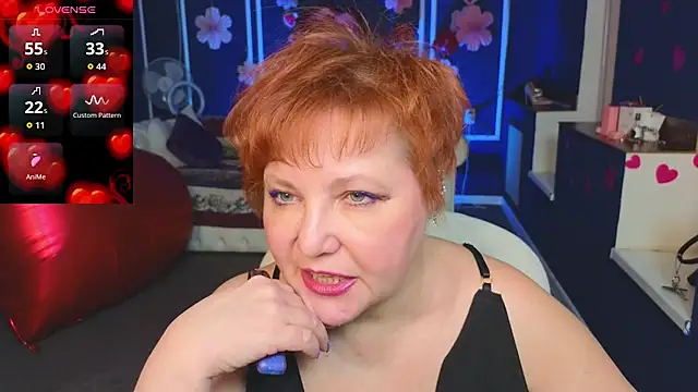 Kira Kenett online show from February 13, 7:03 pm