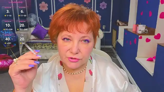 Kira Kenett online show from February 7, 6:43 am