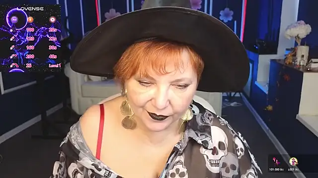 Kira Kenett online show from October 26, 8:37 am