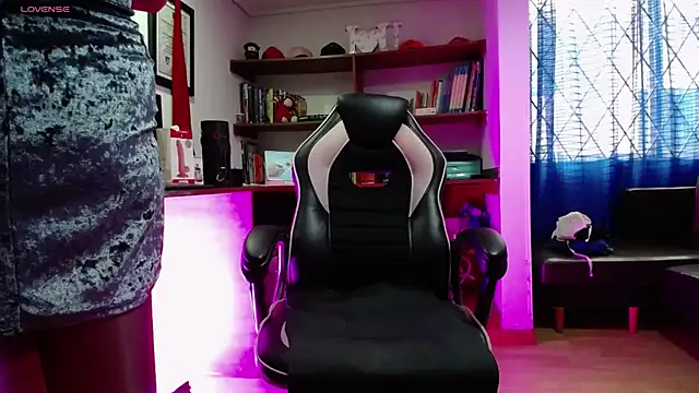 GretaVoss  online show from October 28, 7:02 pm