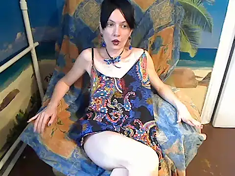 Snapshot of Bastet12 chatting on June 24, 12:04 pm Bastet12 online show from June 24, 12:04 pm