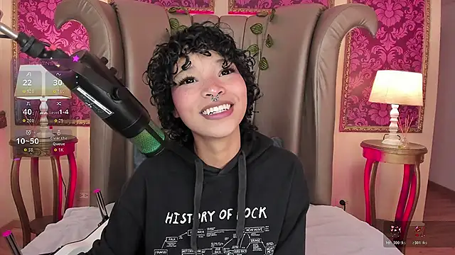 DaniCollinn  online show from January 8, 1:06 pm