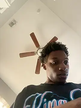 dmmeformerch online show from March 3, 5:53 pm